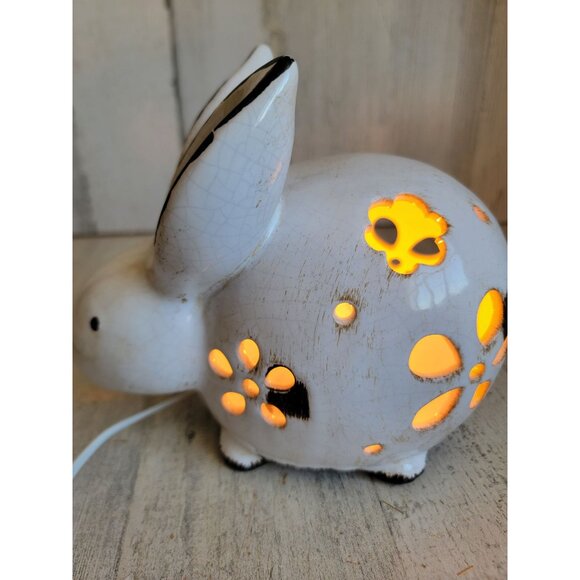 Rustic white light up flower bunnies ceramic home decor‎ spring Easter - Picture 4 of 8